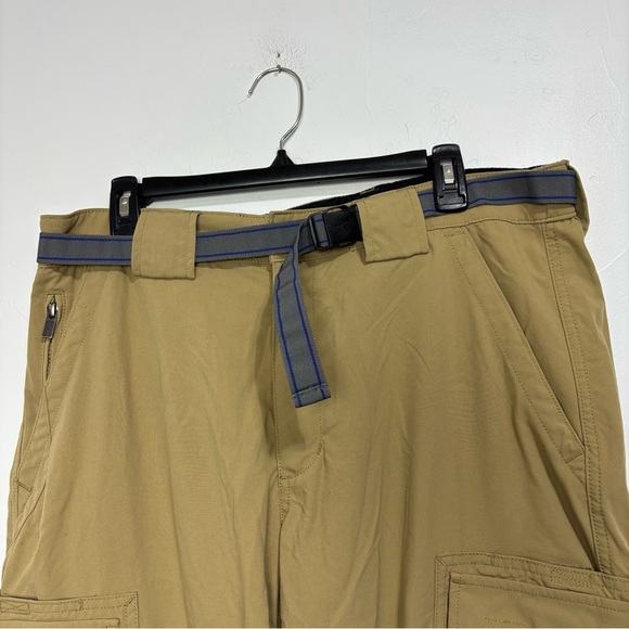 Duluth Trading Co ** Men's Dry on the Fly Cargo Pants Neutral Camel Relaxed Lx30 - Picture 3 of 12